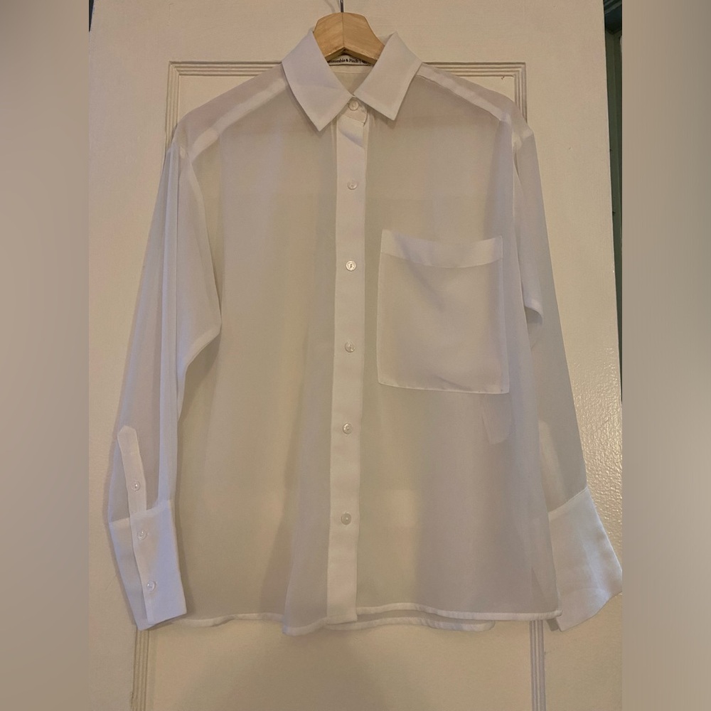 XS Oversized Abercrombie White Sheer Button-up